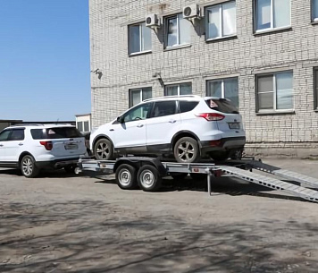 Прицеп-эвакуатор